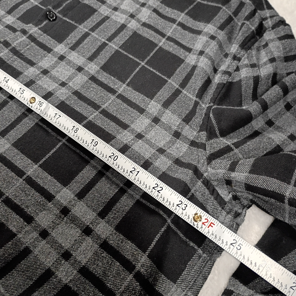 H&M Black Gray Plaid Button Down Flannel Shirt Men’s XXL Regular Fit - Picture 4 of 6
